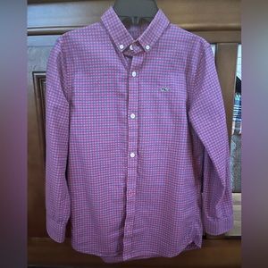 Boys Vineyard Vines red and navy checked button down. Like New!! Size small